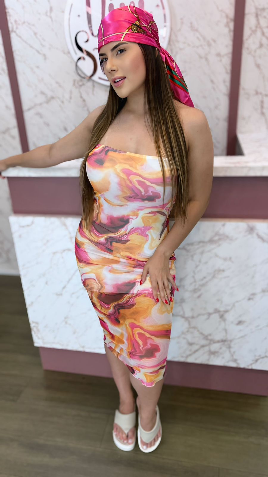 Vestido mídi em tule rosa