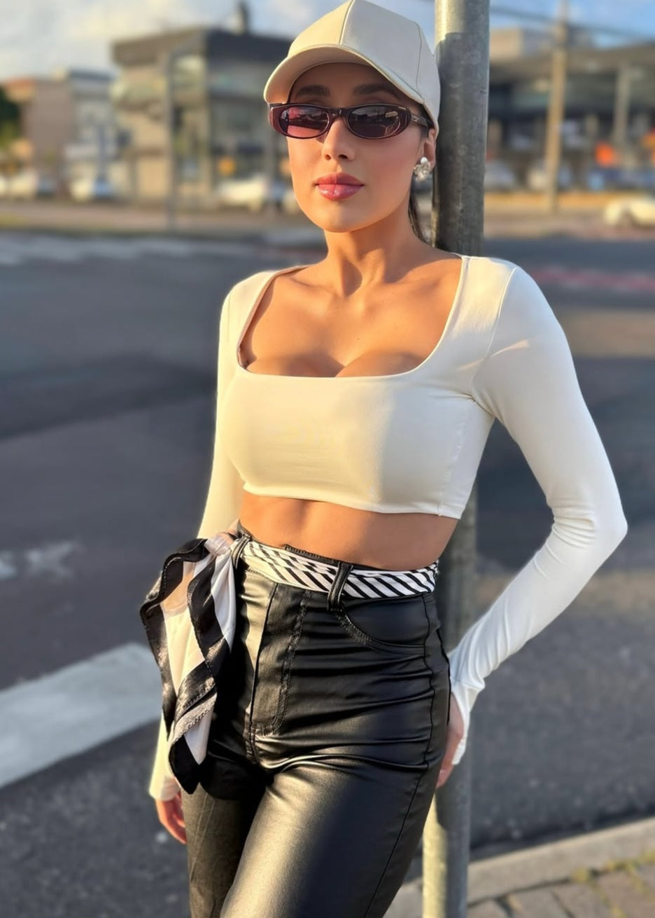 Cropped Luanna