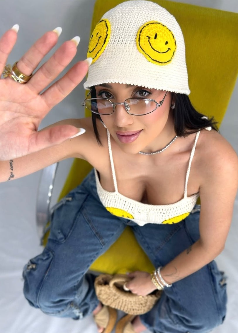 Bucket emoji em crochê...
