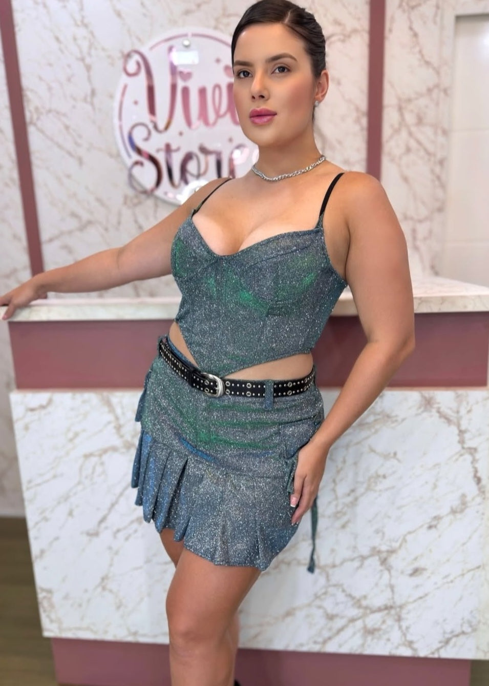 Saia plissada com brilho